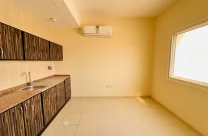 Apartment - 1 Bathroom for rent in Al Shamsi 2 - Muwaileh Commercial - Sharjah