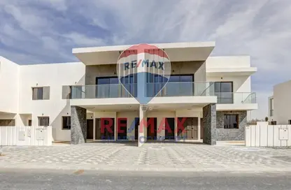 Villa - 4 Bedrooms - 5 Bathrooms for rent in Redwoods - Yas Acres - Yas Island - Abu Dhabi