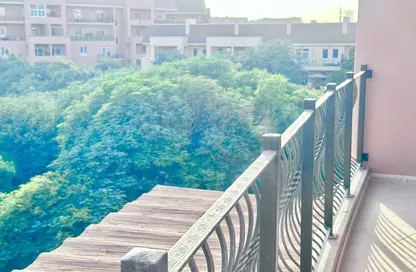 Apartment - 2 Bedrooms - 3 Bathrooms for rent in Shakespeare Circus 3 - Shakespeare Circus - Motor City - Dubai