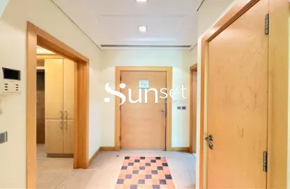 Apartment - 2 Bedrooms - 3 Bathrooms for rent in Jash Falqa - Shoreline Apartments - Palm Jumeirah - Dubai