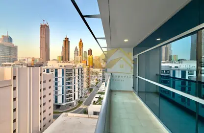 Apartment - 1 Bedroom - 2 Bathrooms for rent in Jumeirah Garden City - Al Satwa - Dubai