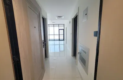Apartment - 1 Bedroom - 2 Bathrooms for rent in Muwaileh 29 Building - Muwaileh - Sharjah