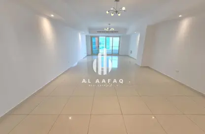 Apartment - 3 Bedrooms - 4 Bathrooms for rent in Al Majaz 1 - Al Majaz - Sharjah