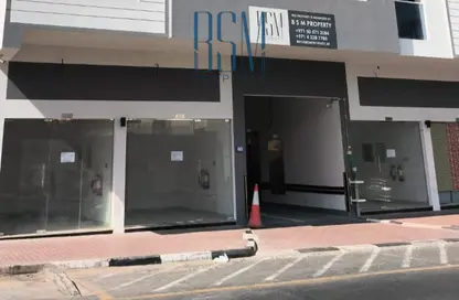Shop - Studio for rent in Al Badaa - Dubai