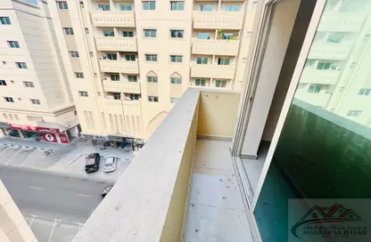 Apartment - 2 Bedrooms - 2 Bathrooms for rent in Muwaileh 29 Building - Muwaileh - Sharjah