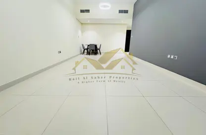 Apartment - 1 Bedroom - 2 Bathrooms for rent in Jumeirah Garden City - Al Satwa - Dubai