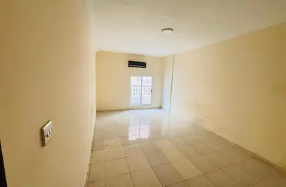 شقة - غرفة نوم - 2 حمامات للايجار في 2 المويهات - المويهات - عجمان