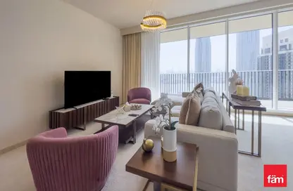 Living Room image for: Apartment - 3 Bedrooms - 4 Bathrooms for sale in Harbour Gate Tower 2 - Harbour Gate - Dubai Creek Harbour (The Lagoons) - Dubai, Image 1