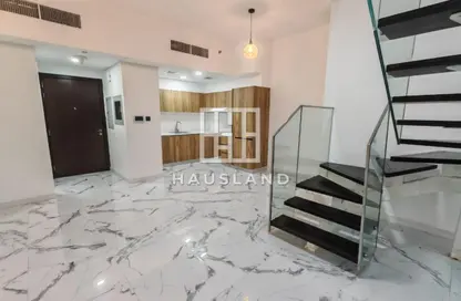 دوبلكس - 2 غرف نوم - 3 حمامات للايجار في الواحة 2 - مساكن الواحه - مدينة مصدر - أبوظبي