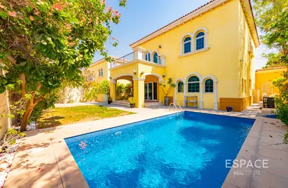 Villa - 3 Bedrooms - 3 Bathrooms for rent in Legacy - Jumeirah Park - Dubai