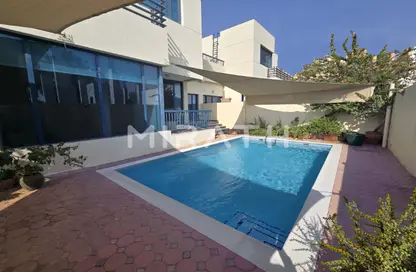 Villa - 4 Bedrooms - 5 Bathrooms for rent in Jumeirah 2 Villas - Jumeirah 2 - Jumeirah - Dubai