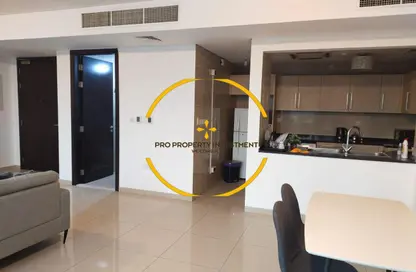 Apartment - 1 Bedroom - 2 Bathrooms for rent in RAK Tower - Marina Square - Al Reem Island - Abu Dhabi