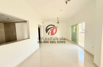 Apartment - 1 Bedroom - 2 Bathrooms for rent in R01 - Al Warsan 4 - Al Warsan - Dubai Apartment - 1 Bedroom - 2 Bathrooms for rent in R01 - Al Warsan 4 - Al Warsan - Dubai