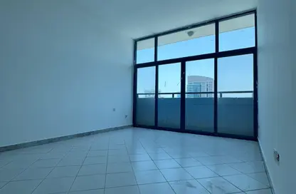 Apartment - 3 Bedrooms - 4 Bathrooms for rent in Khalifa Street - Abu Dhabi