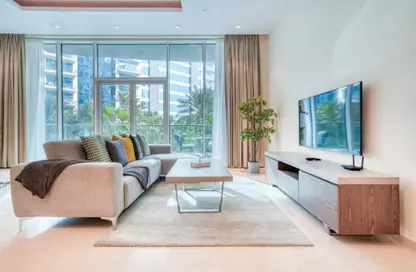 Living Room image for: Apartment - 1 Bedroom - 1 Bathroom for rent in Oceana Atlantic - Oceana - Palm Jumeirah - Dubai, Image 1