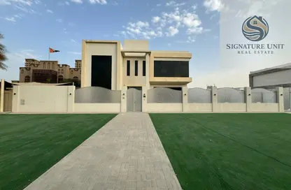 Villa - 5 Bedrooms - 7+ Bathrooms for rent in Nad Al Sheba 4 - Nad Al Sheba - Dubai
