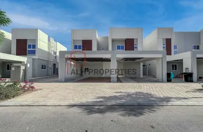 Townhouse - 4 Bedrooms - 4 Bathrooms for sale in Amaranta - Villanova - Dubai Land - Dubai