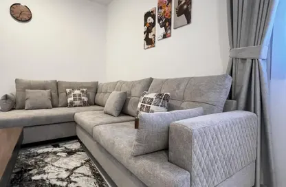 Apartment - 1 Bedroom - 2 Bathrooms for rent in Corniche Tower - Ajman Corniche Road - Ajman