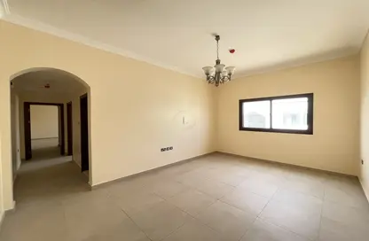 Empty Room image for: Apartment - 2 Bedrooms - 2 Bathrooms for rent in Al Zaafaran - Al Khabisi - Al Ain, Image 1