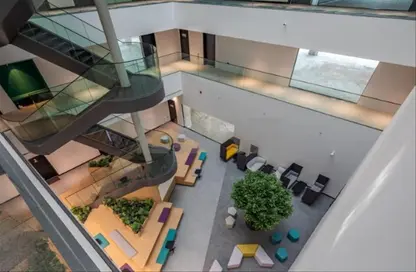 عمارة بالكامل - استوديو للايجار في تجارة دبي - أم الرمول - دبي