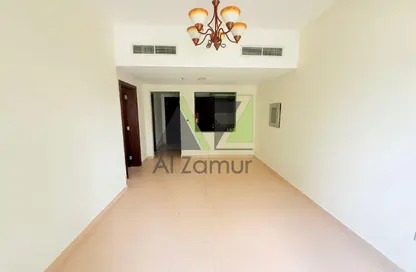 شقة - غرفة نوم - 2 حمامات للايجار في غلوبال غولف ريزيدنس 2 - مدينة دبي الرياضية - دبي
