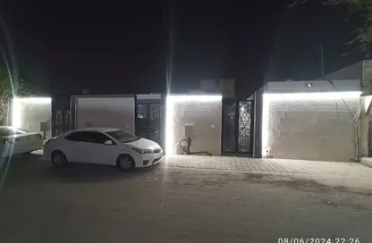 Villa - 7+ Bedrooms - 6 Bathrooms for sale in Al Sabkha - Al Riqqa - Sharjah Villa - 7+ Bedrooms - 6 Bathrooms for sale in Al Sabkha - Al Riqqa - Sharjah