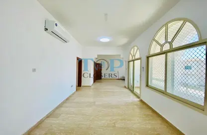 Apartment - 3 Bedrooms - 3 Bathrooms for rent in Al Ameriya - Al Jimi - Al Ain