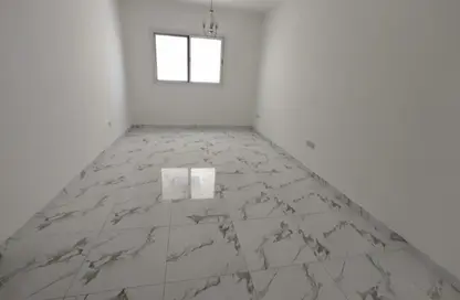 Apartment - 1 Bedroom - 1 Bathroom for rent in Muwailih Building - Muwaileh - Sharjah