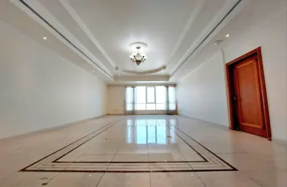 Apartment - 3 Bedrooms - 4 Bathrooms for rent in Al Safa Tower - Khalidiya Street - Al Khalidiya - Abu Dhabi