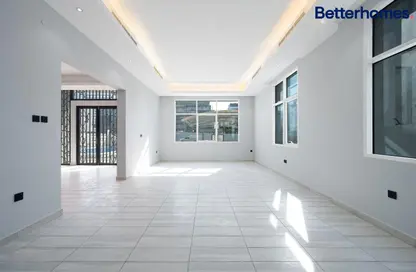 Villa - 6 Bedrooms for rent in Jumeirah Park Homes - Jumeirah Park - Dubai