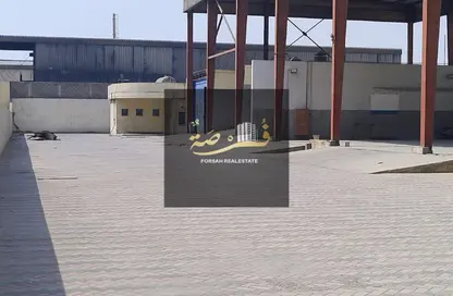 Warehouse - Studio - 4 Bathrooms for sale in Umm Al Thuoob - Umm Al Quwain