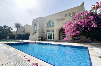 Villa - 4 Bedrooms - 5 Bathrooms for rent in Garden Hall - Mediterranean Clusters - Jumeirah Islands - Dubai
