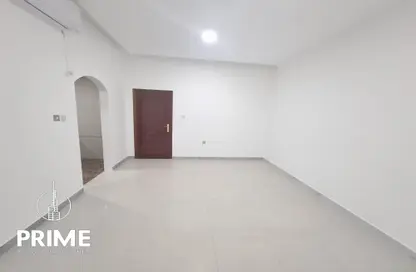 Apartment - Studio - 1 Bathroom for rent in Al Mushrif Villas - Al Mushrif - Abu Dhabi