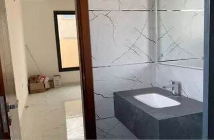 فيلا - 3 غرف نوم - 4 حمامات للبيع في الرحمانية - الشارقة