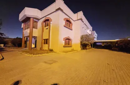 Villa - 5 Bedrooms - 7 Bathrooms for rent in Muwafja - Wasit - Sharjah