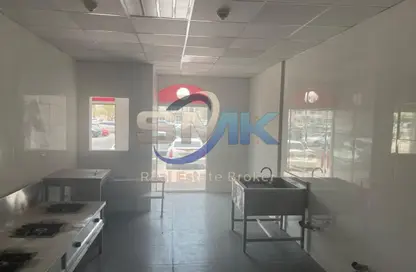 متجر - استوديو - 1 حمام للايجار في بي 20 - طراز فرنسي - المدينة الدولية - دبي