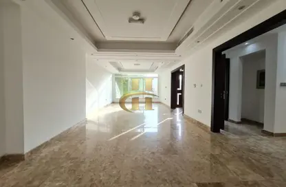 فيلا - 4 غرف نوم - 5 حمامات للايجار في تراس الشمال - منطقة 14 - قرية جميرا الدائرية - دبي فيلا - 4 غرف نوم - 5 حمامات للايجار في تراس الشمال - منطقة 14 - قرية جميرا الدائرية - دبي