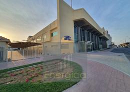 Whole Building - 8 bathrooms for rent in Beach Park Plaza Centre - Jumeirah 2 - Jumeirah - Dubai
