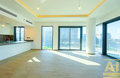 Apartment - 3 Bedrooms - 3 Bathrooms for rent in Central Park Building 1 - Central Park at City Walk - City Walk - Dubai