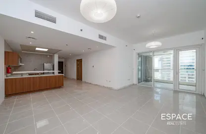 Apartment - 1 Bedroom - 2 Bathrooms for rent in Sulafa Tower - Dubai Marina - Dubai