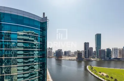 Apartment - Studio - 1 Bathroom for sale in Bay's Edge - Business Bay - Dubai