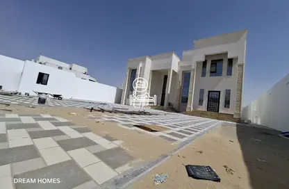 فيلا - 6 غرف نوم - 7 حمامات للايجار في مدينة الرياض - أبوظبي