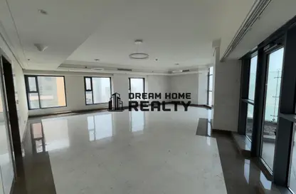 Penthouse - 4 Bedrooms - 4 Bathrooms for rent in Danat Al Khan Tower - Al Khan Lagoon - Al Khan - Sharjah