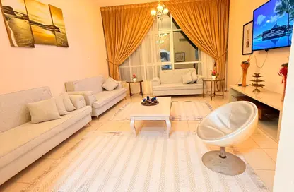 شقة - غرفة نوم - 2 حمامات للايجار في الممزر - الممزر - الشارقة - الشارقة