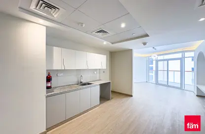 Apartment - 1 Bedroom - 1 Bathroom for sale in Millennium Binghatti Residences - Business Bay - Dubai