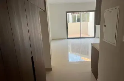 Empty Room image for: Apartment - 1 Bathroom for sale in Aljada - Sharjah, Image 1