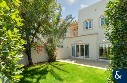 فيلا - 2 غرف نوم - 3 حمامات للبيع في الينابيع 3 - الينابيع - دبي