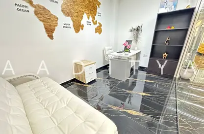 Office Space - Studio - 1 Bathroom for rent in Horizone Building - Port Saeed - Deira - Dubai