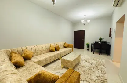 شقة - 2 غرف نوم - 2 حمامات للايجار في مساكن كورنيش عجمان - طريق كورنيش عجمان - عجمان