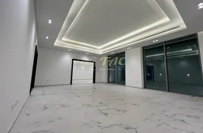 Villa - 6 Bedrooms - 6 Bathrooms for rent in Nad Al Sheba 3 - Nad Al Sheba - Dubai